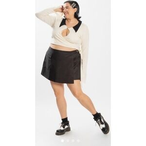 Lovefool Collared Crop Top Keyhole Long Sleeve Tie Front Cream Trendy Tie 4X NWT